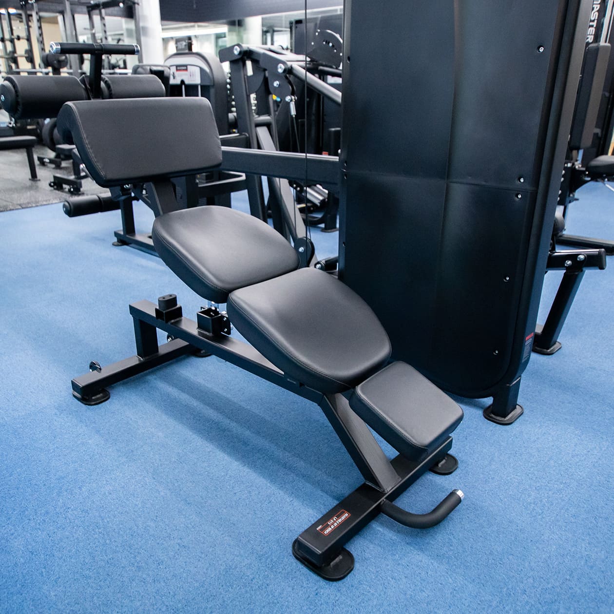 アジャスタブルシットアップベンチ